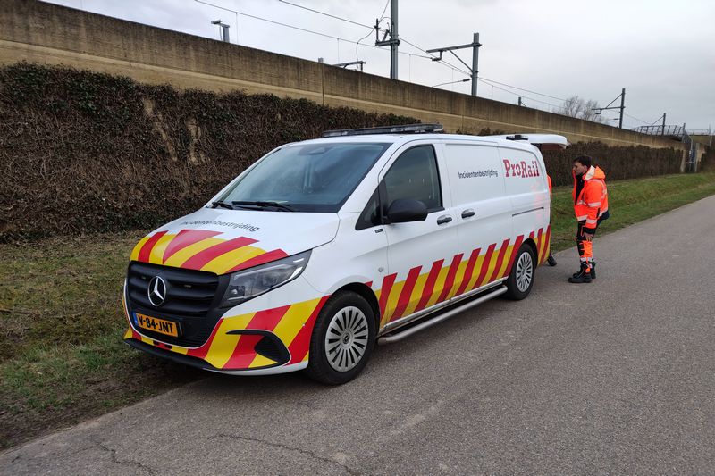 Goederentrein met rookontwikkeling strandt in tunnel te Zevenaar